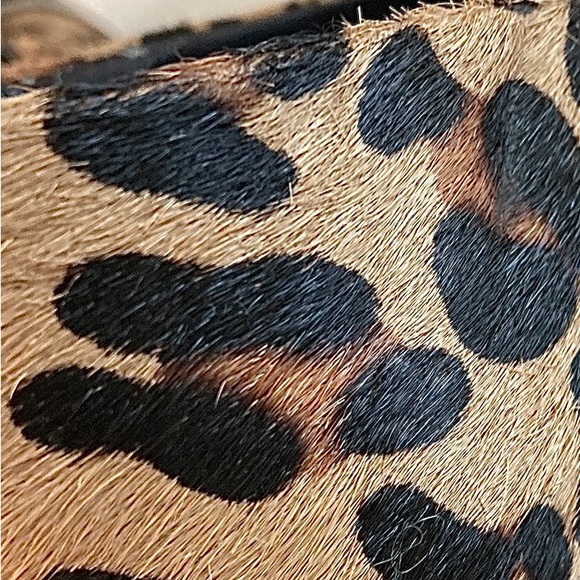 EASY STEPS leopard print cow hide wedge Heels slip-on pumps - Picture 2 of 12